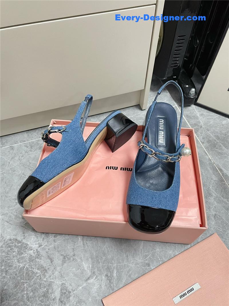 M1um1u chunky heel chain pearl pearl mary jane shoes