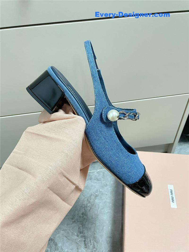 M1um1u chunky heel chain pearl pearl mary jane shoes