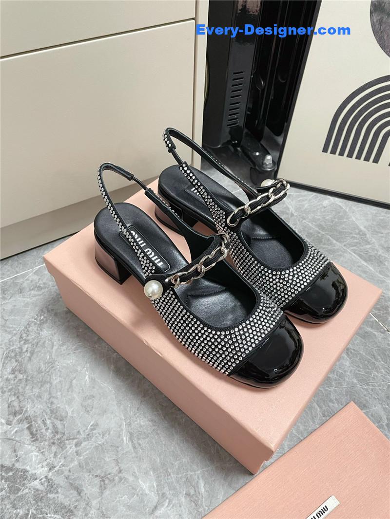 M1um1u chunky heel chain pearl pearl mary jane shoes