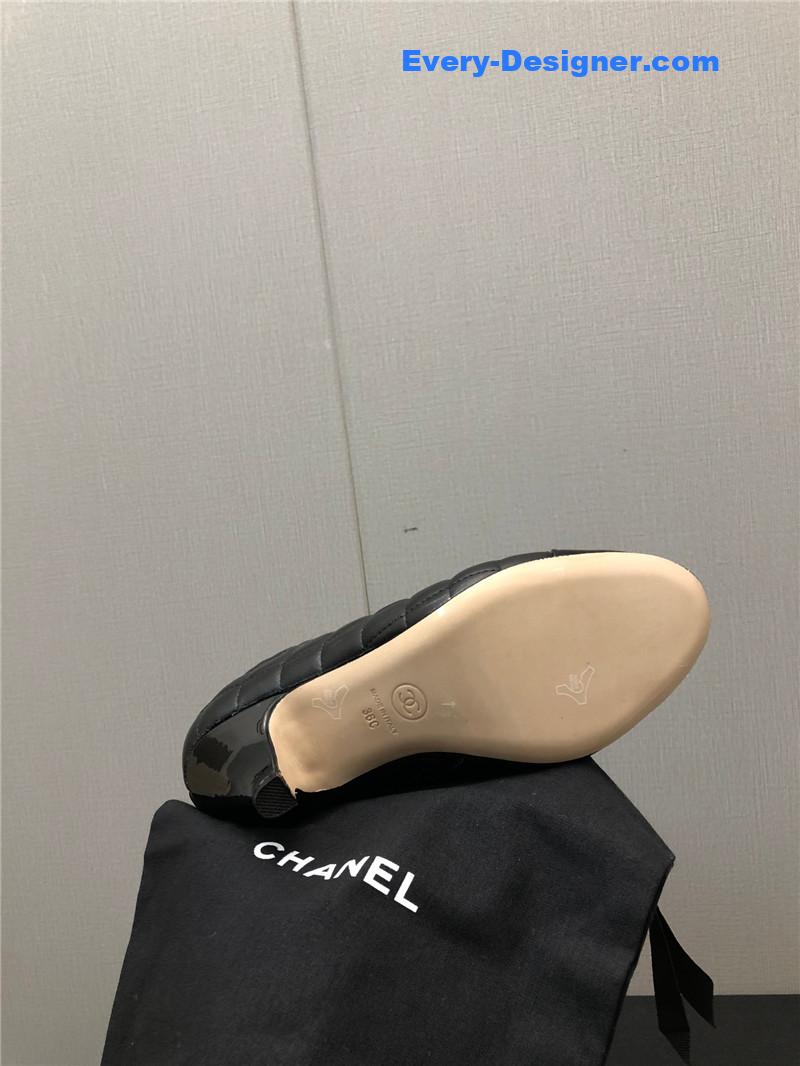 CC c standard round toe chunky heel ankle boots