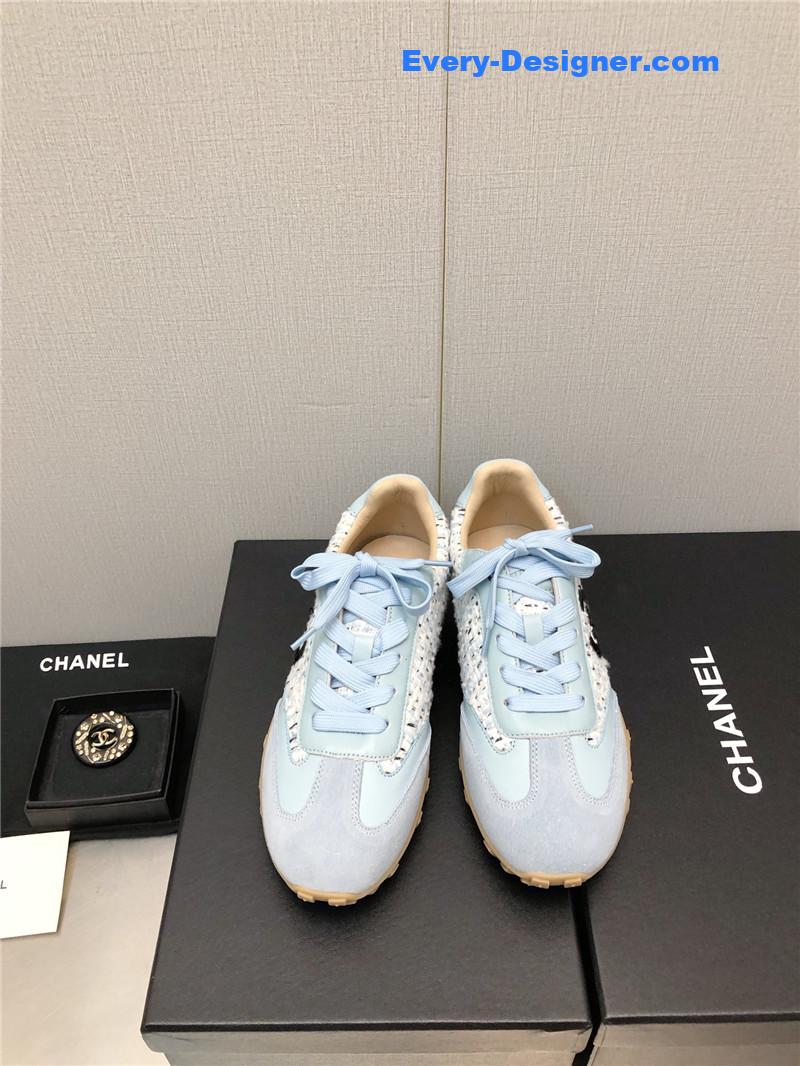 CC printed white shoes
