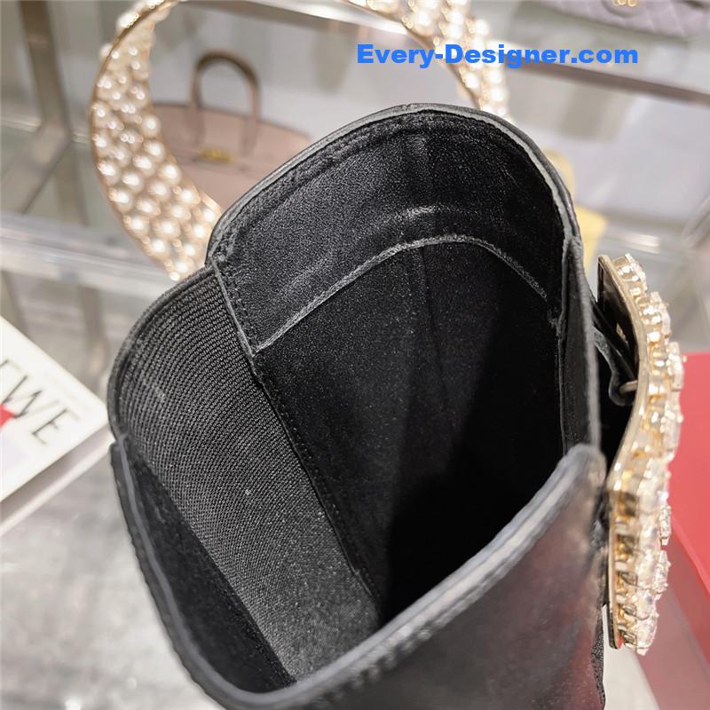 Roger vivier classic buckle boots