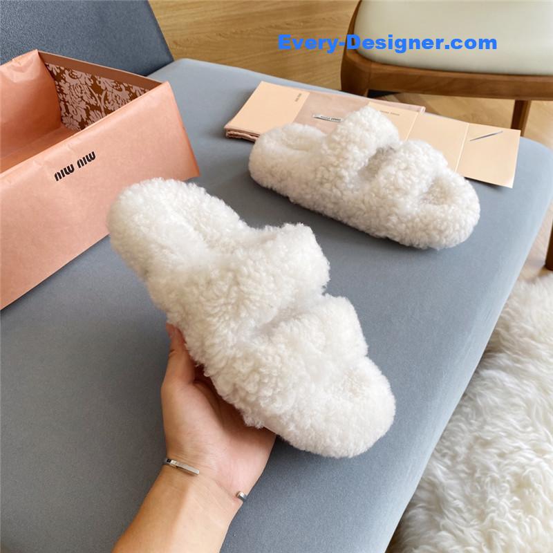 M1um1u autumn and winter trendy plush slippers