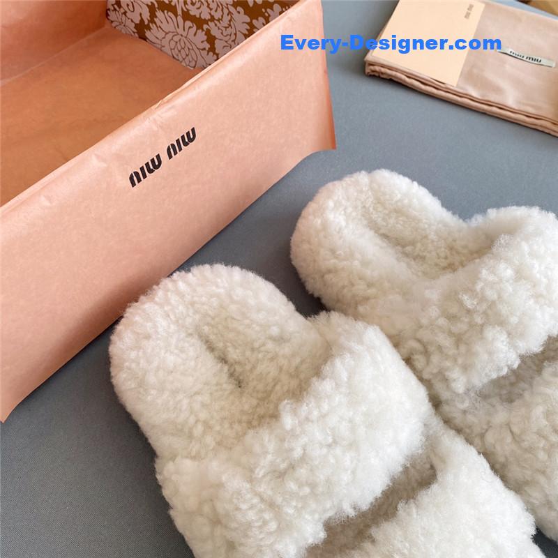 M1um1u autumn and winter trendy plush slippers