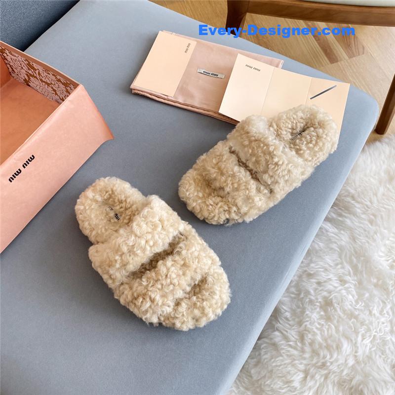 M1um1u autumn and winter trendy plush slippers