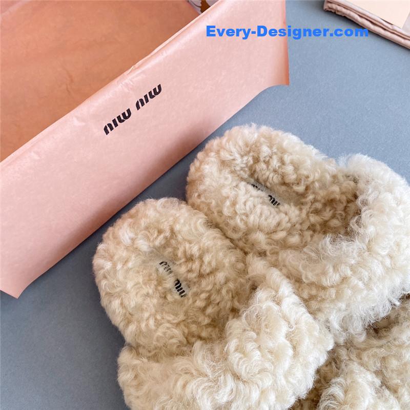 M1um1u autumn and winter trendy plush slippers