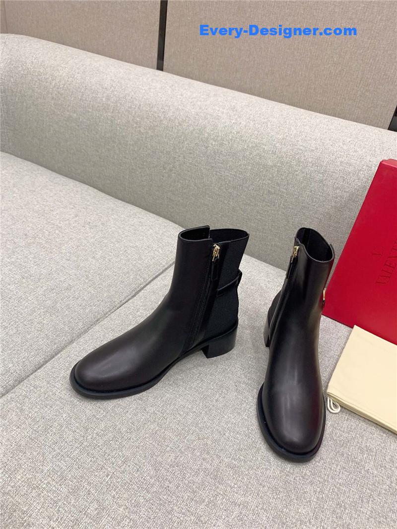 Va1e*ntin0 new v buckle high heel boots