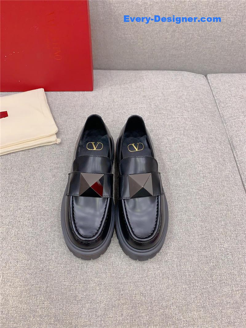 Va1e*ntin0 new thick sole loafers