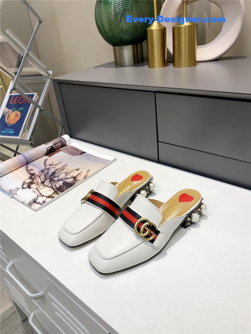 Gvc*1 pearl heel half slippers