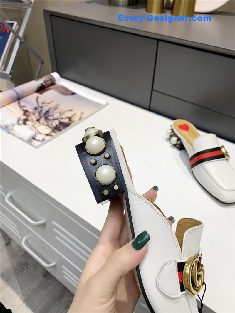 Gvc*1 pearl heel half slippers