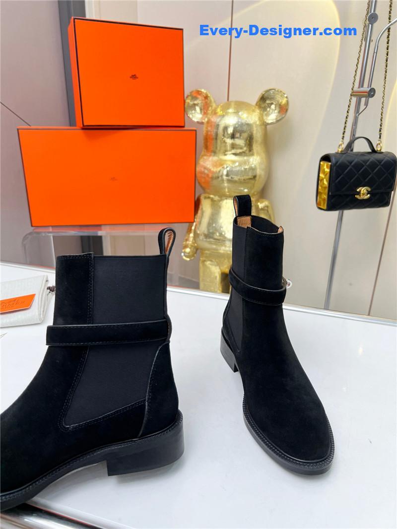 H**me5 new classic boots