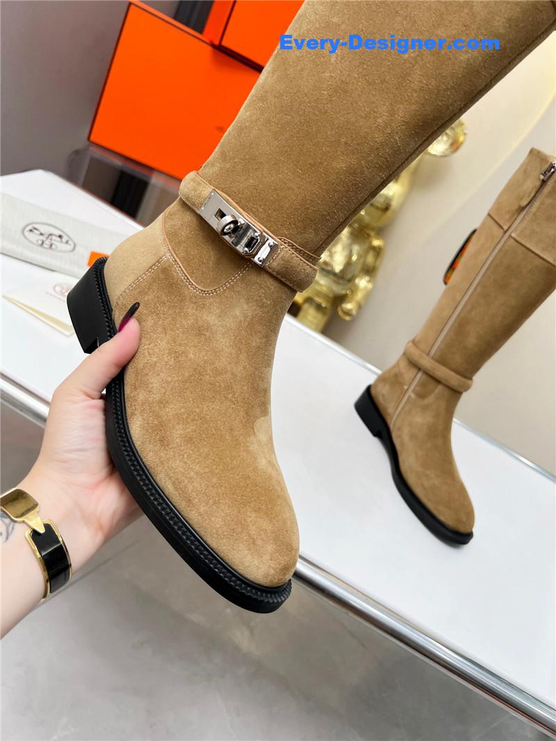 H**me5 new classic boots