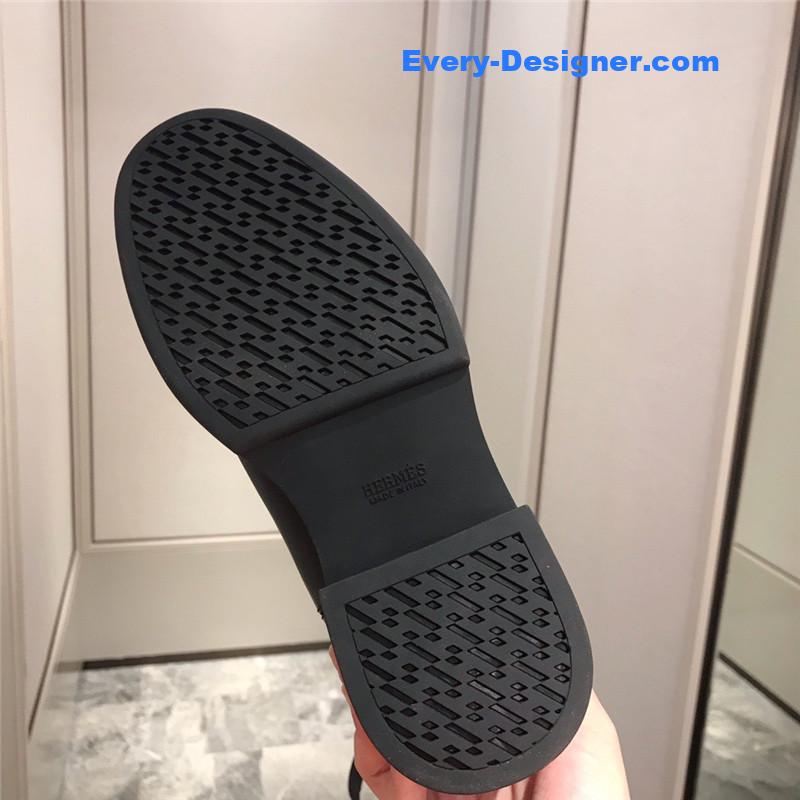 H**me5 new classic boots