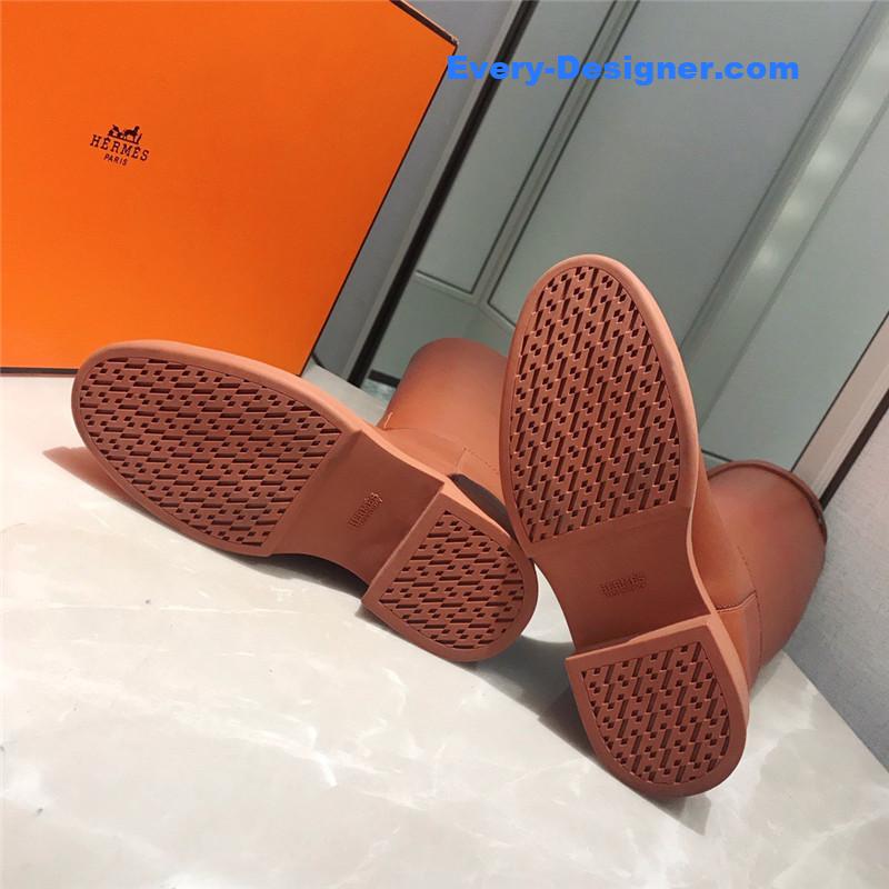 H**me5 new classic boots