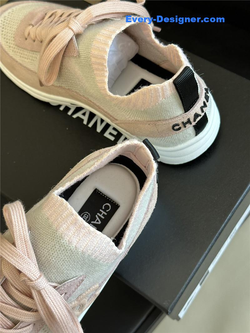 Ch**el classic socks sneakers