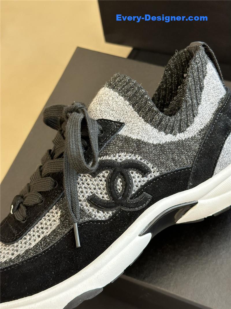 Ch**el classic socks sneakers