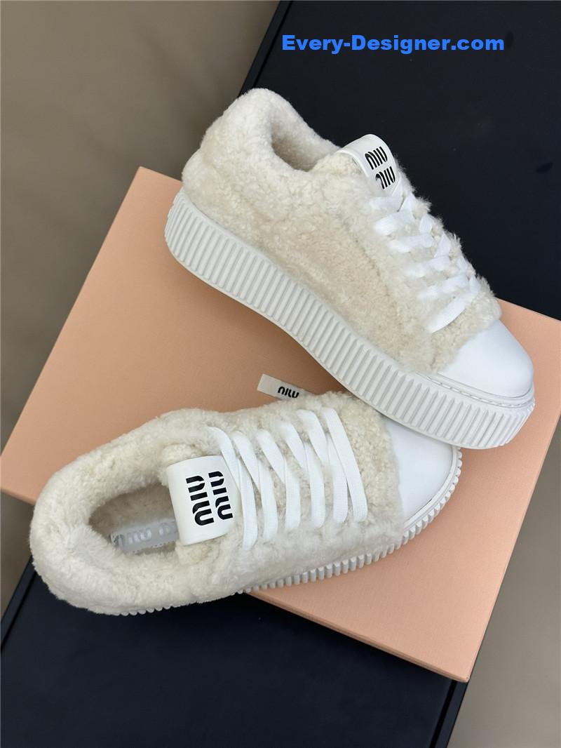 M1um1u autumn and winter lamb wool series sneakers