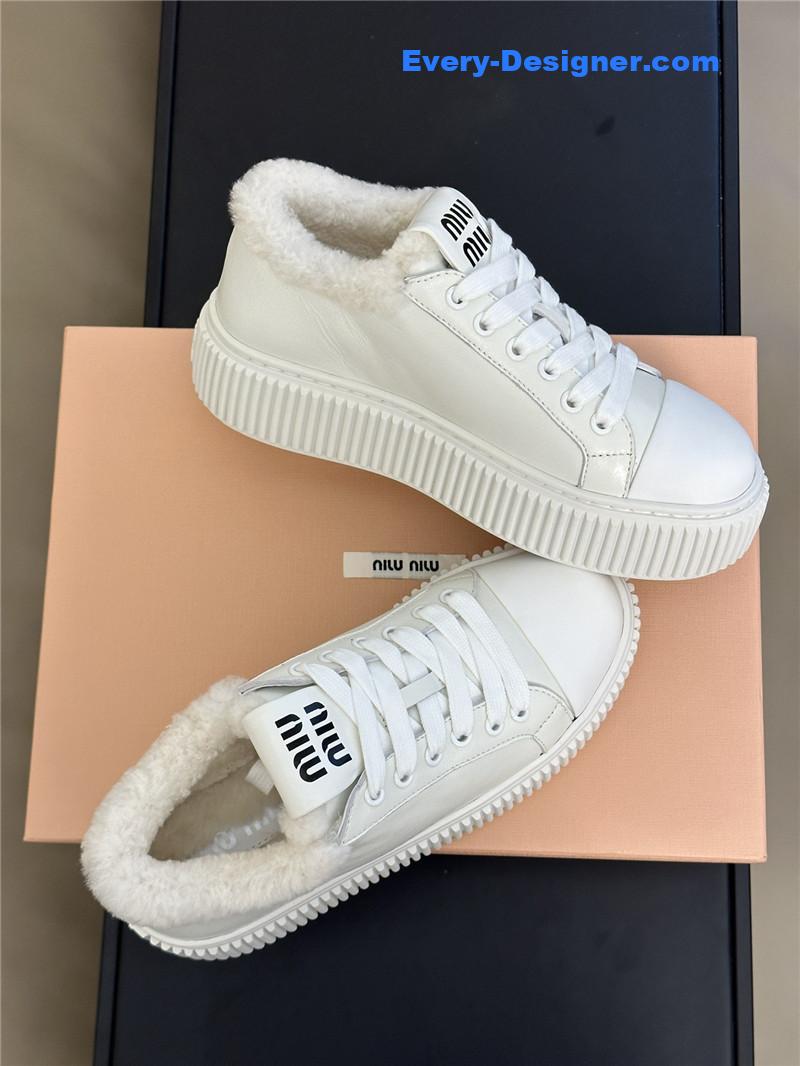 M1um1u autumn and winter lamb wool series sneakers