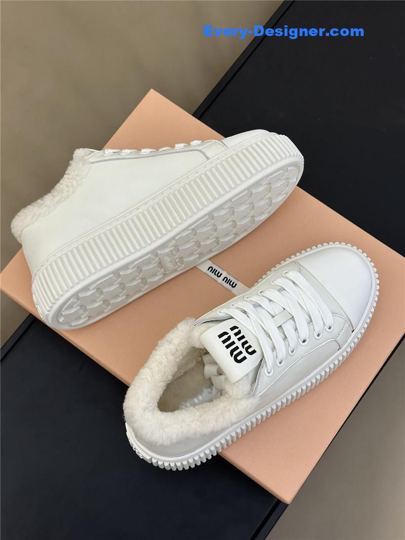 M1um1u autumn and winter lamb wool series sneakers