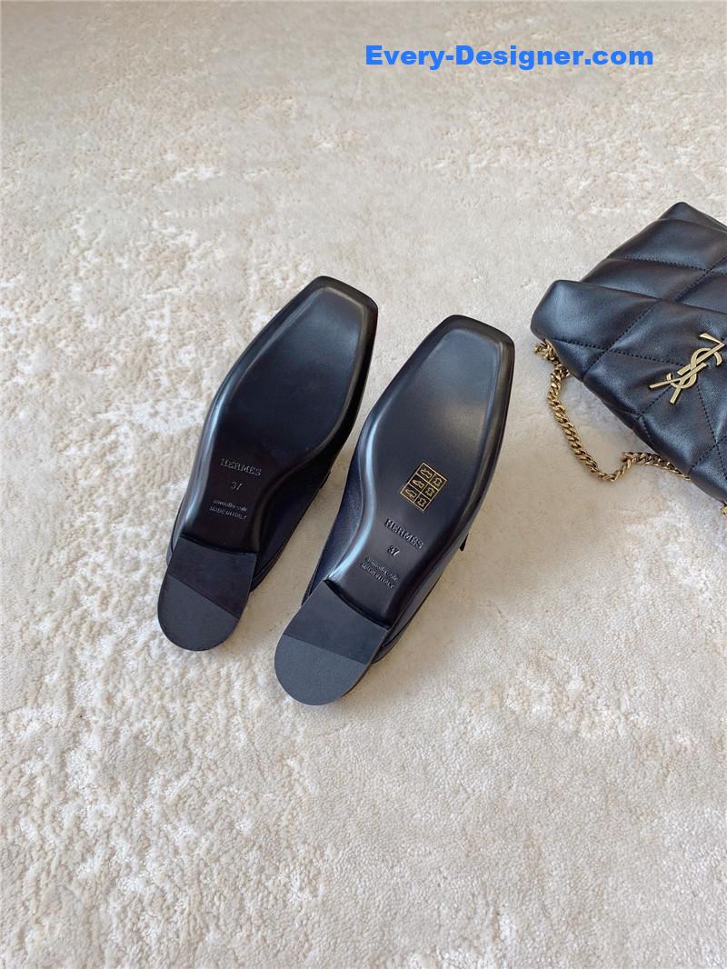 H**me5 casual mules slippers