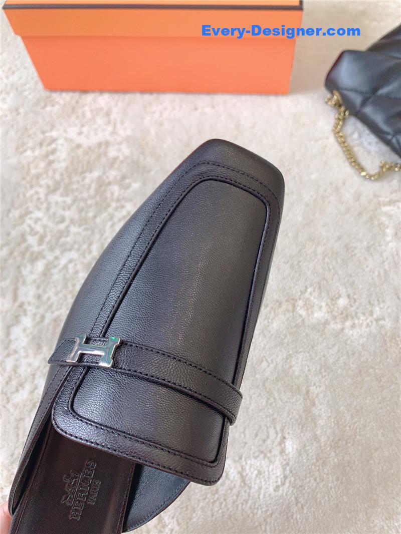 H**me5 casual mules slippers