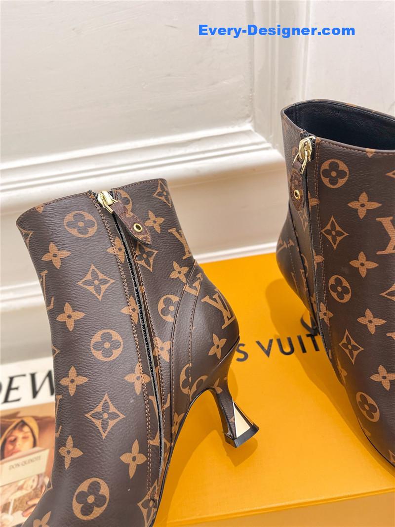 l0vis Vvtt0n lv small square toe metal heel boots