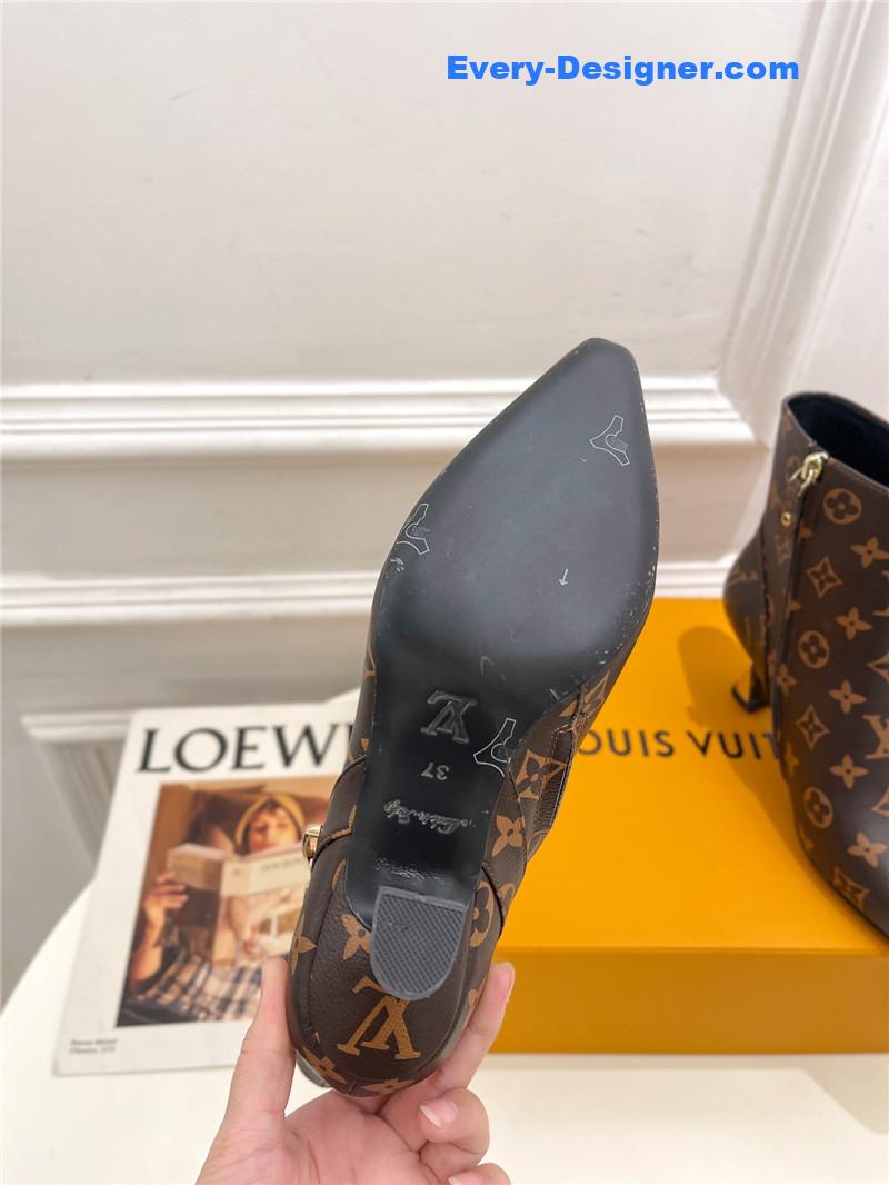 l0vis Vvtt0n lv small square toe metal heel boots