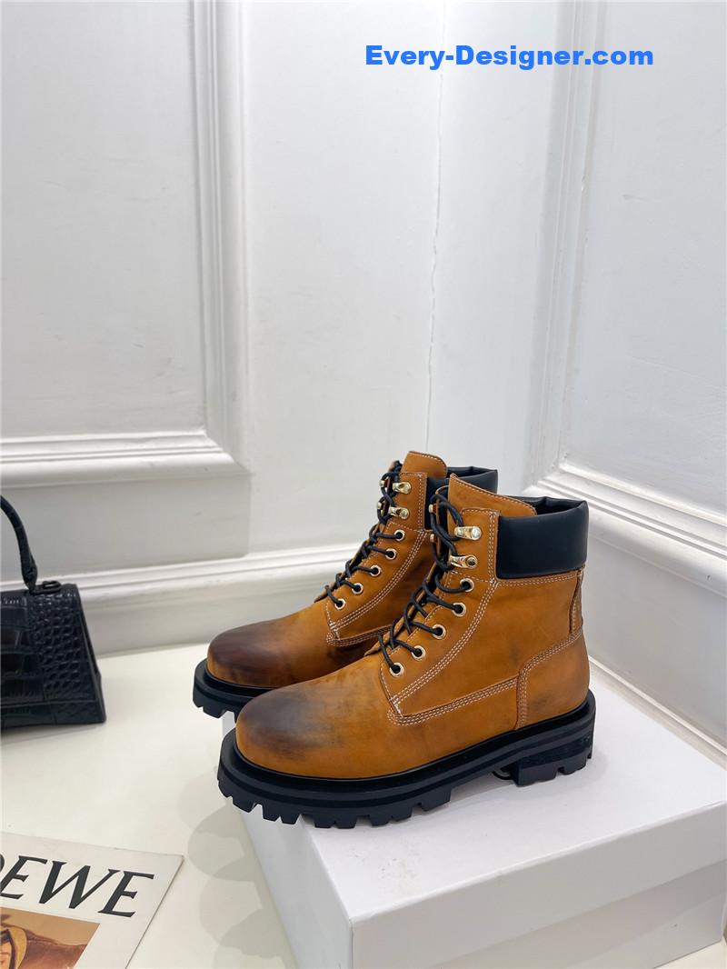 Givenchy’s new autumn and winter couple’s large yellow boots