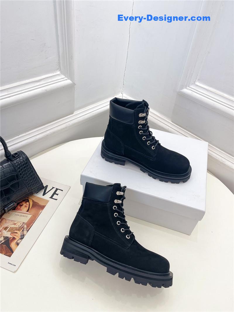 Givenchy’s new autumn and winter couple’s large yellow boots