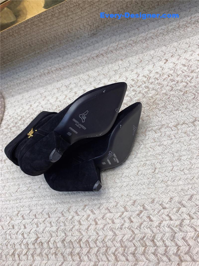 Y51 autumn and winter monogram short boots