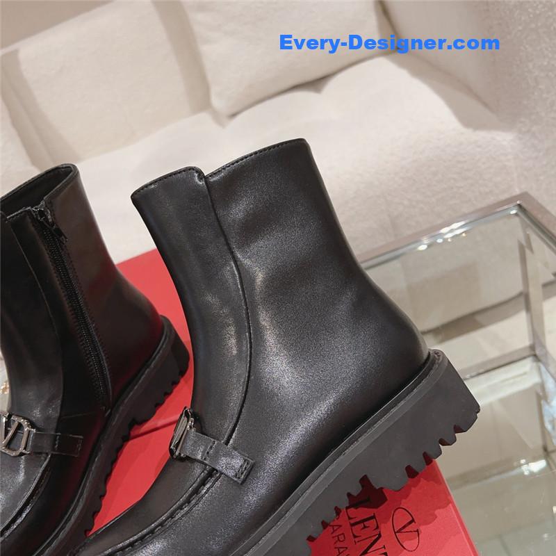 Va1e*ntin0 v buckle side pull boots