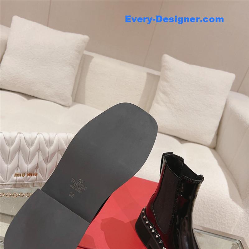 Va1e*ntin0 rivet short nude boots