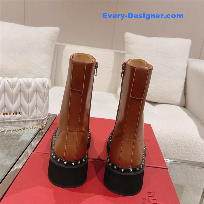 Va1e*ntin0 rivet lace-up boots