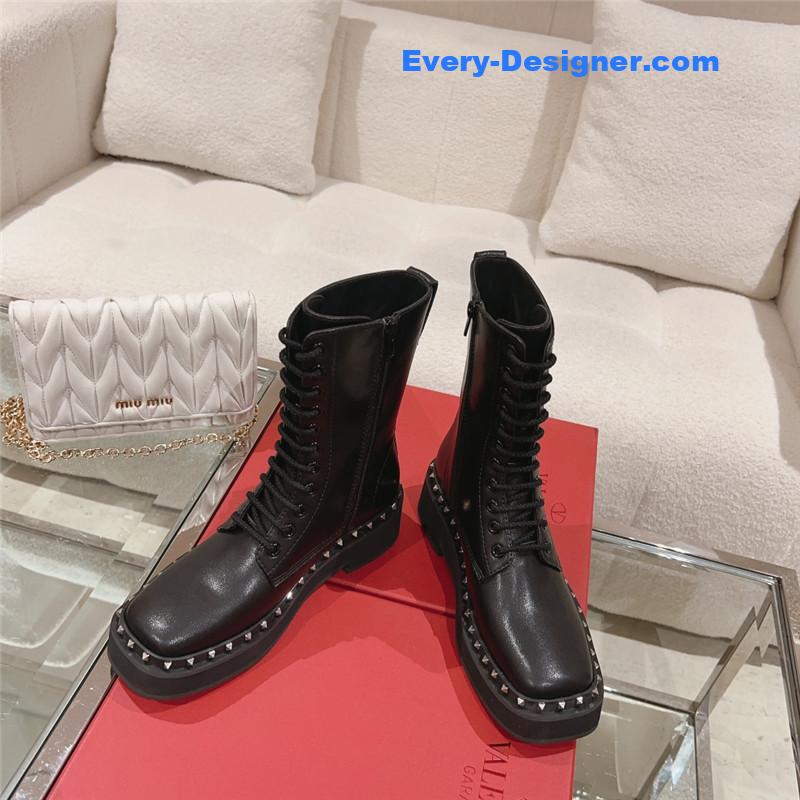 Va1e*ntin0 rivet lace-up boots