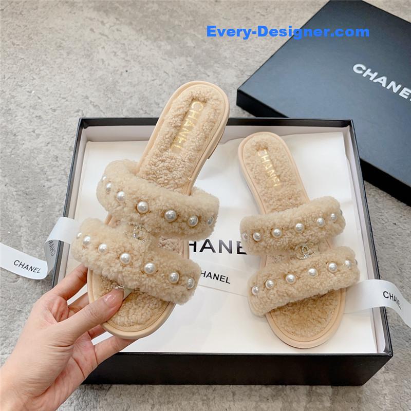 CC new wool slippers