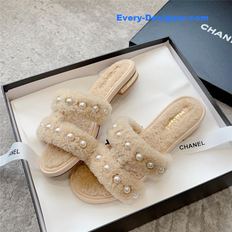CC new wool slippers