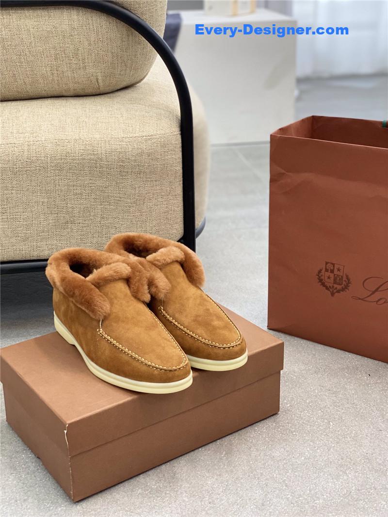 L0r0 P1ana new snow boots