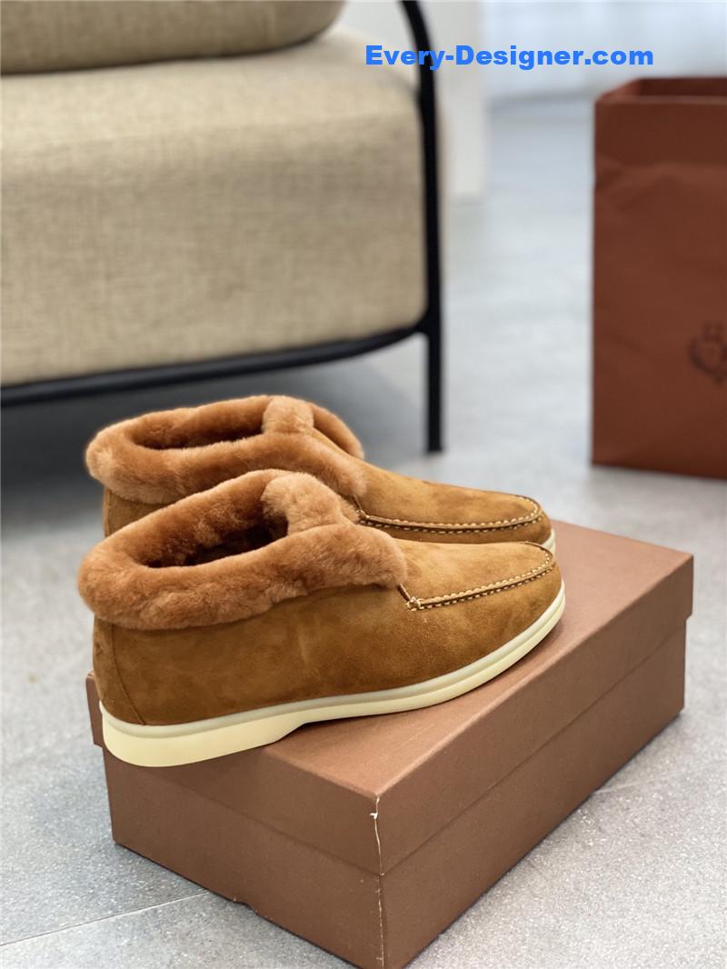 L0r0 P1ana new snow boots