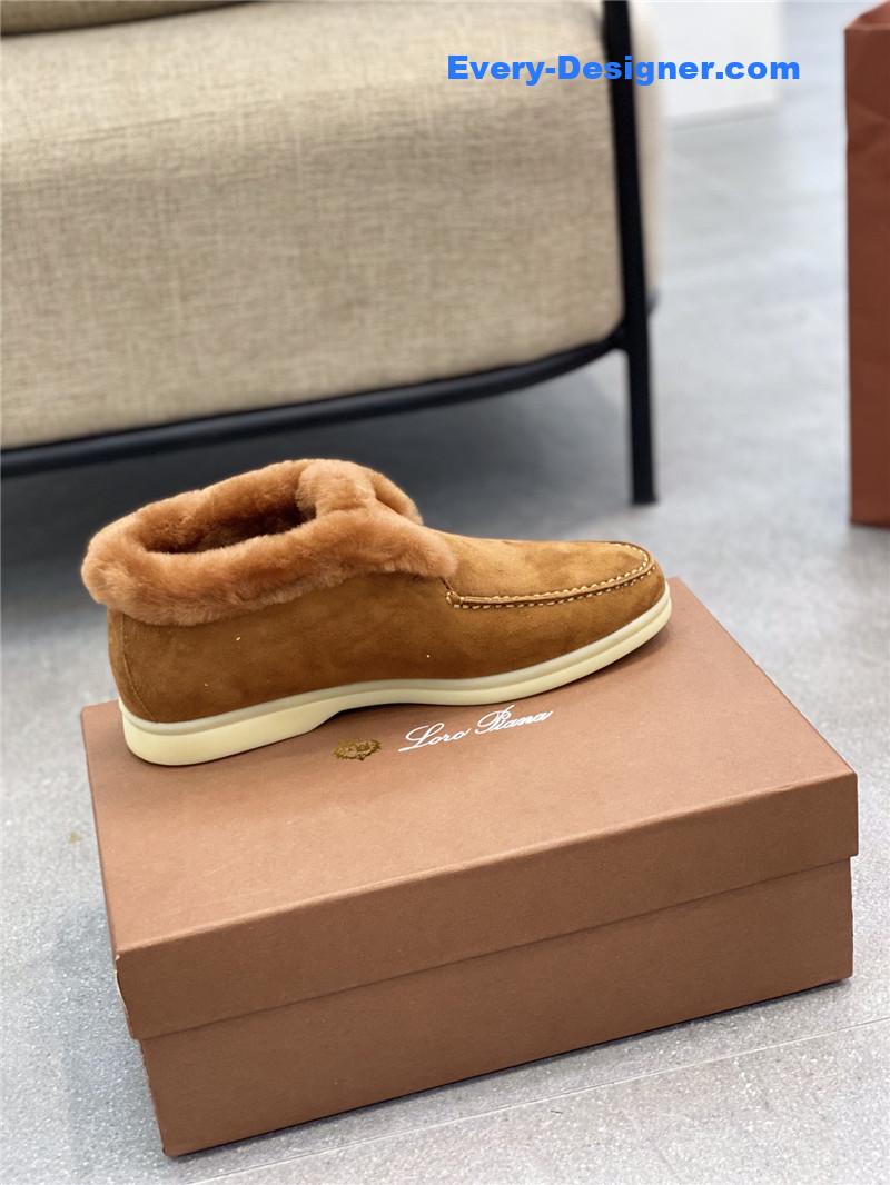 L0r0 P1ana new snow boots