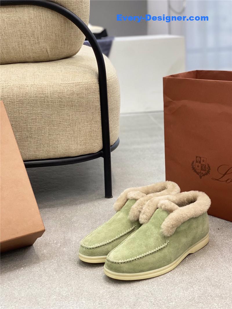 L0r0 P1ana new snow boots