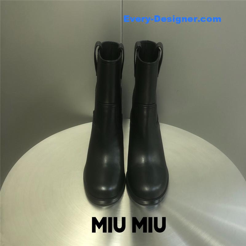 M1um1u thick heel short boots