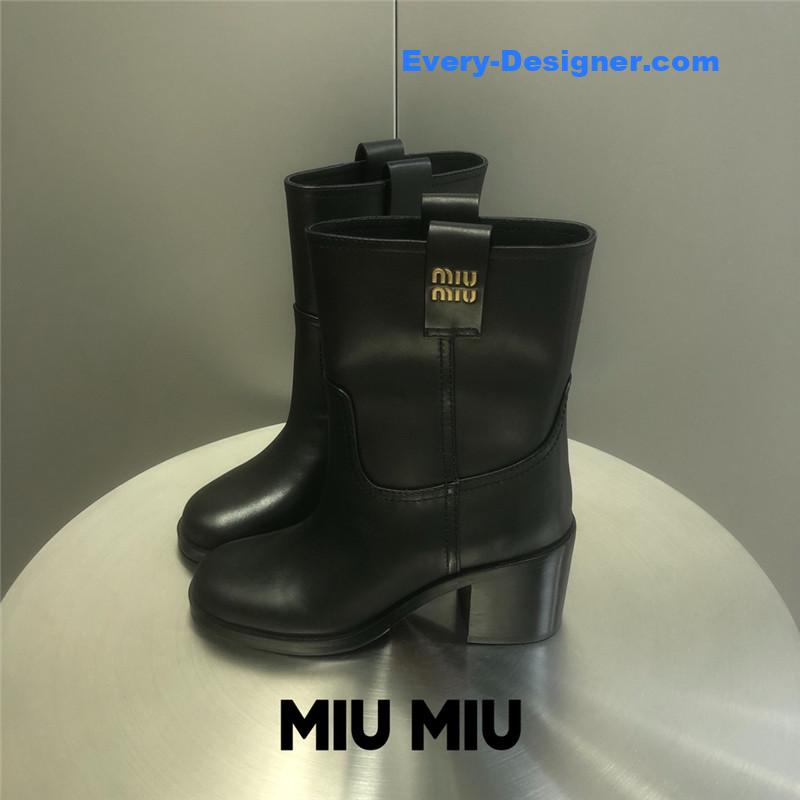 M1um1u thick heel short boots