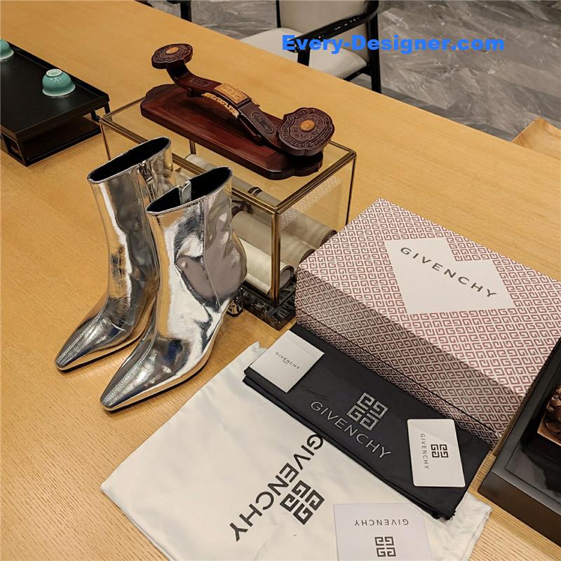Givenchy G heel small square toe short boots