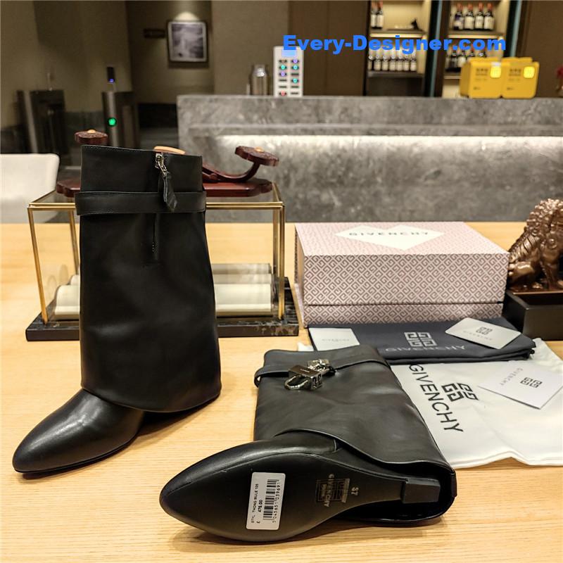 Givenchy cropped leg boots