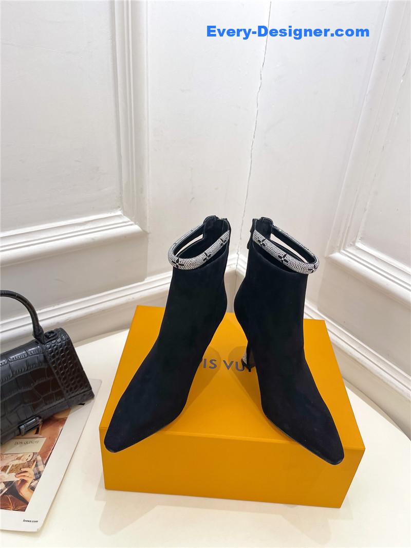 l0vis vvtt0n lv small square toe D1am0nd heel boots
