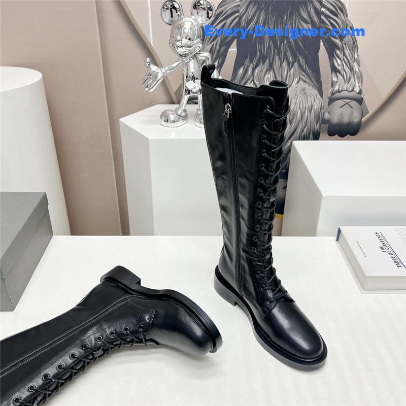 Ba1en*iaga round toe buttoned boots