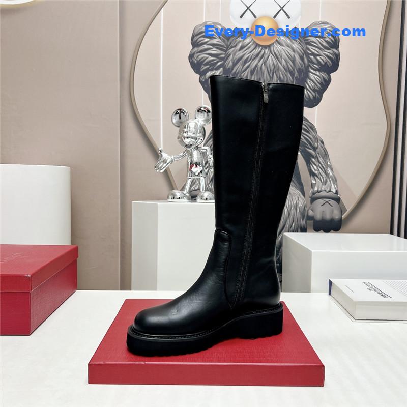 Va1e*ntin0 round toe gold hollow buckle boots