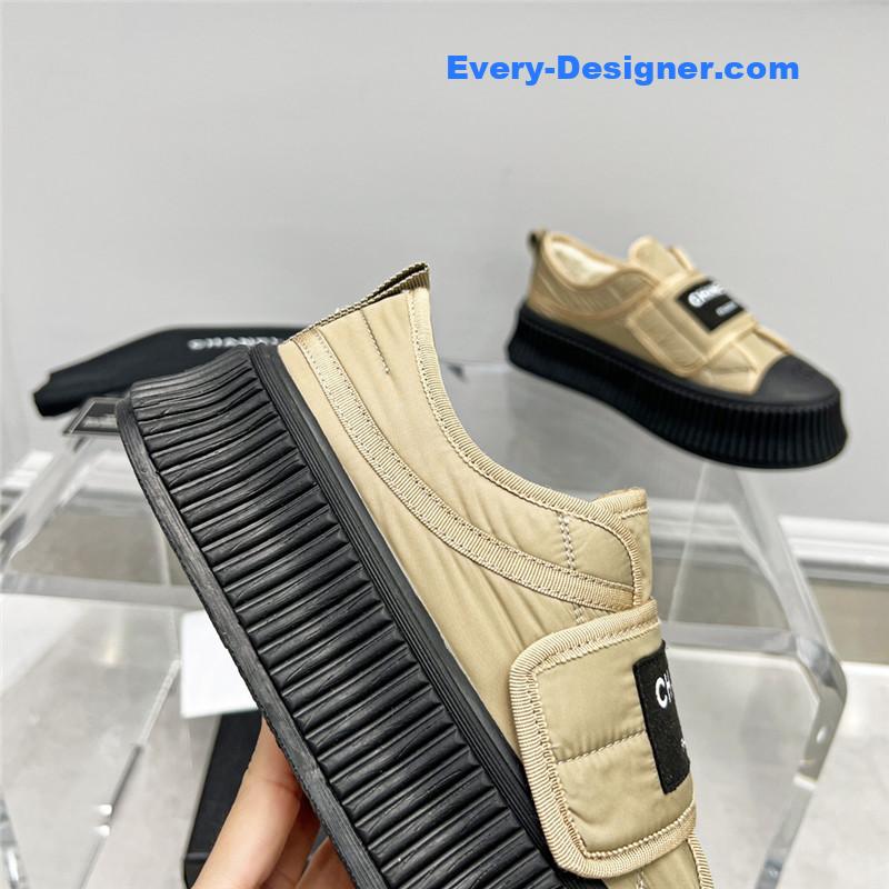 CC new casual sports style bread shoes