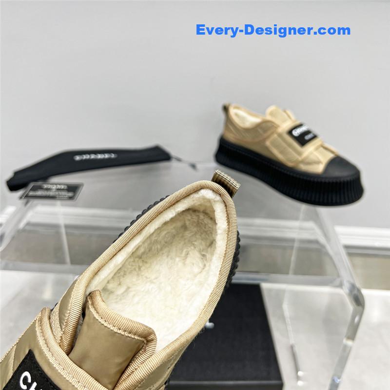 CC new casual sports style bread shoes