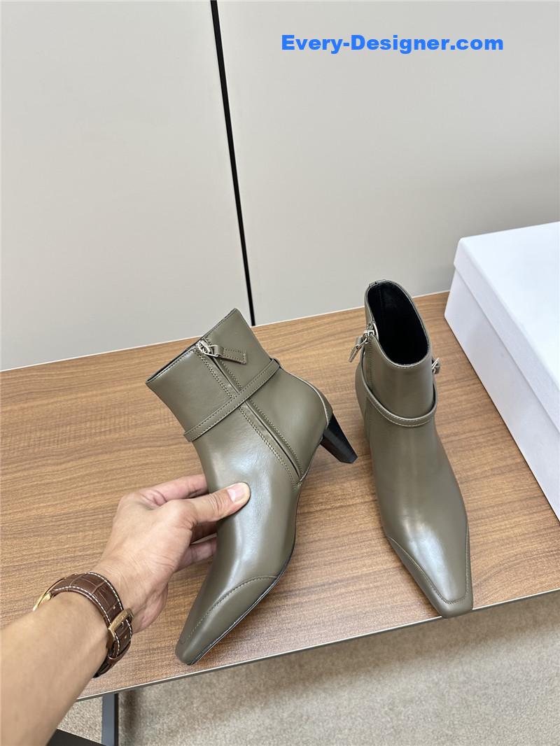 Ce1i*e small square toe boots